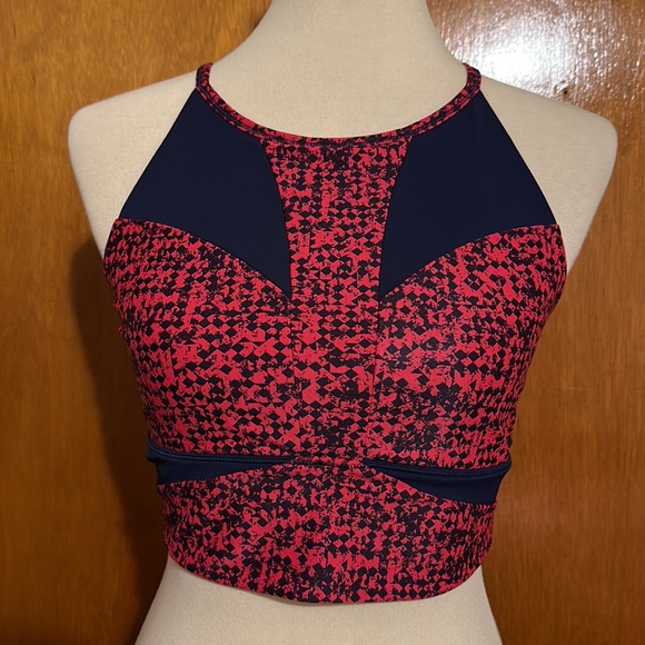 Puma Crop Activewear Top - Picture 2 of 4
